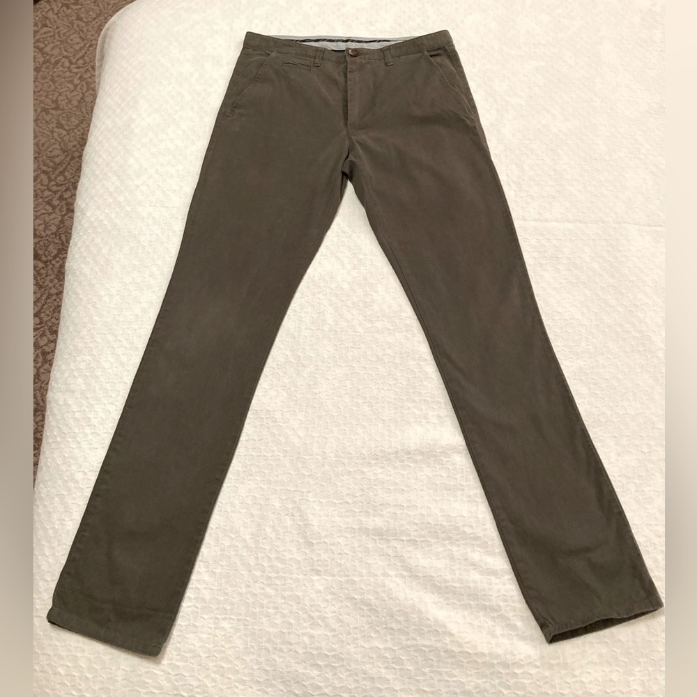 Stock Mfg chinos, olive, size 32
